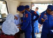 Sat Polairud Polres Bima Gadeng Tenaga Kesehatan, Laksanakan Program Klinik Terapung.