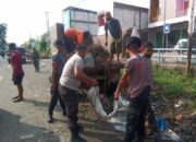 Personel Gabungan Laksanakan Aksi Bersih-Bersih di Pasar Sape dan Sekitarnya