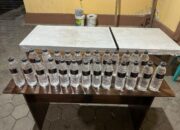 Tim Opsnal Polsek Asakota Gagalkan Peredaran Puluhan Botol Bir, Amer, dan Arak Bali