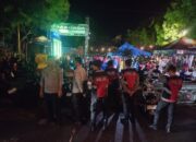 Patroli Blue Light Polsek Rasanae Barat Sampaikan Himbauan Kamtibmas di Festival Warna Warni 2025 Pantai Lawata